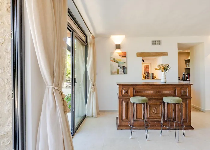 La Villa des Cèdres